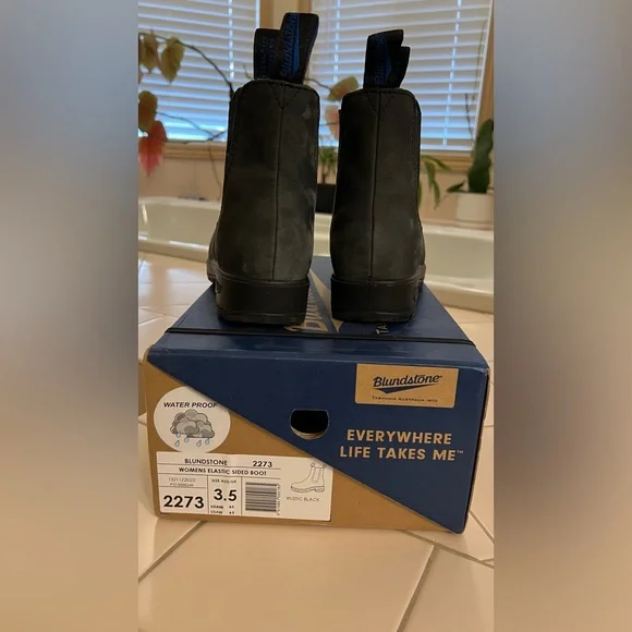 EUC Blundstone 2273 Rustic Black Waterproof Thermal Leather Boots - Picture 4 of 7